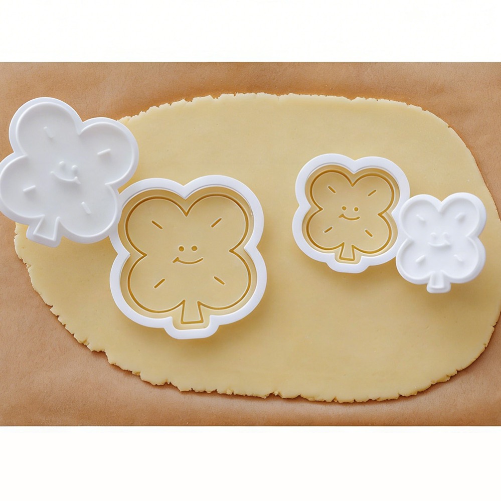 แม่พิมพ์คุกกี้รูปใบโคลเวอร์สี่ - Kitchen Baking Items บทวิจารณ์และราคา